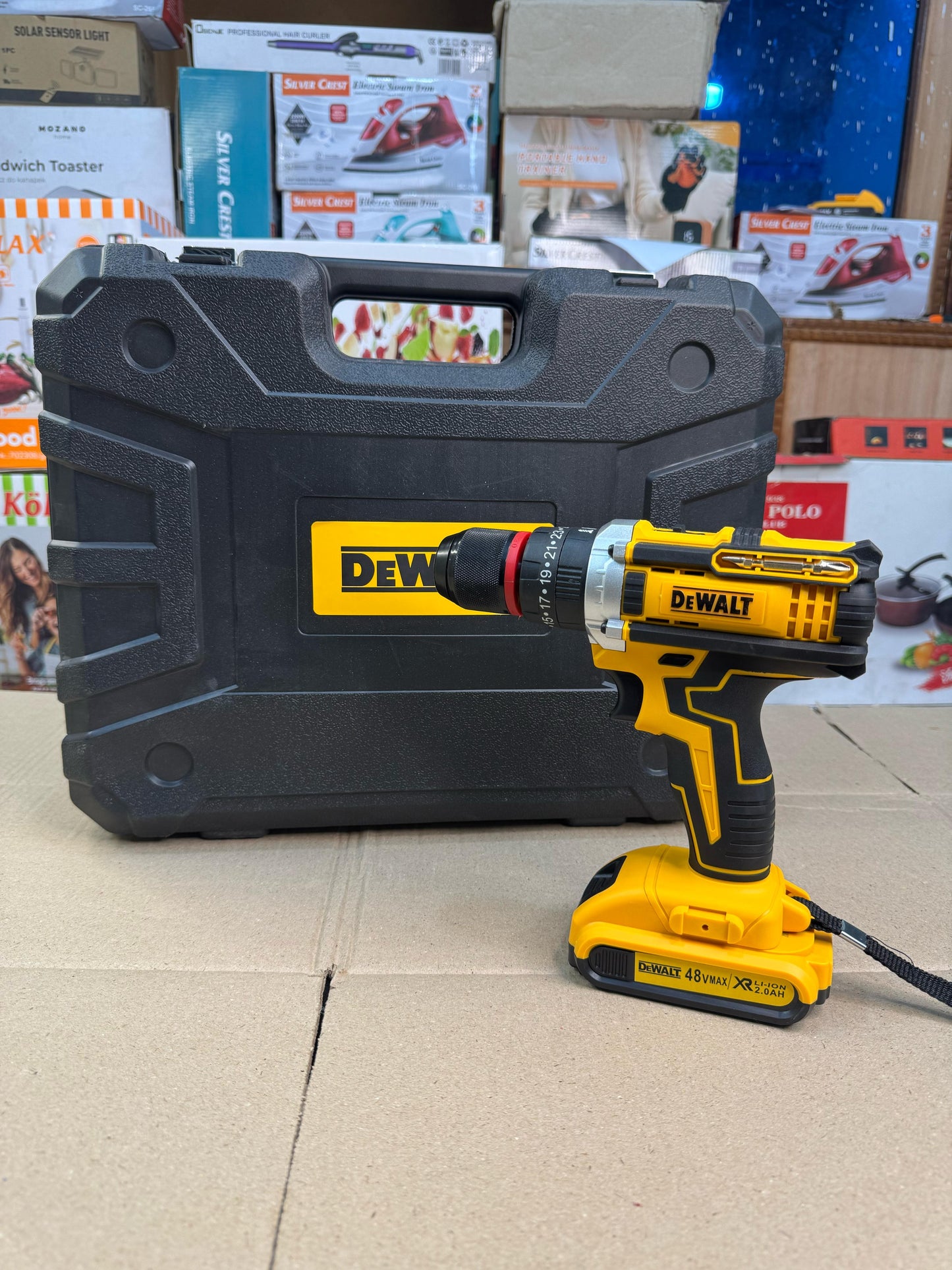 DeWalt metal chak commercial use 117 pcs drill machine set 48V