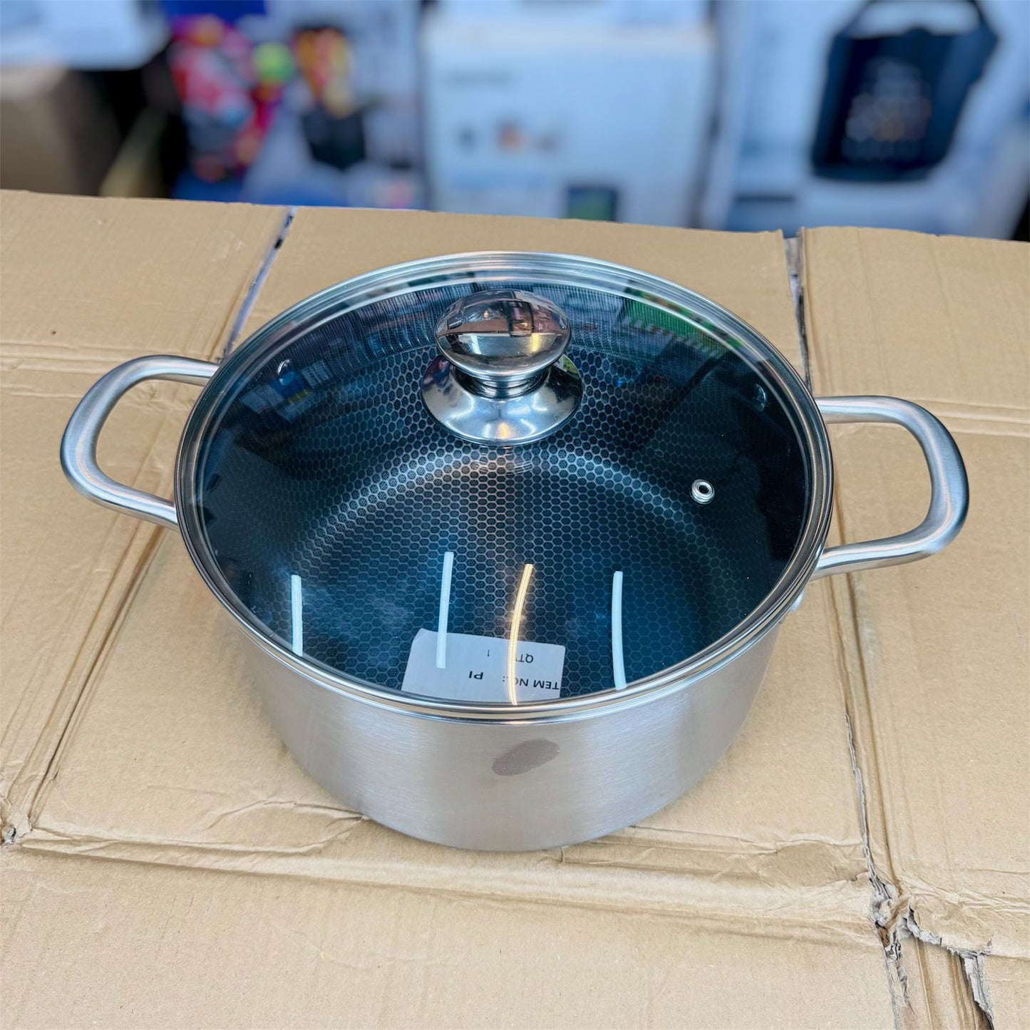 Germany Honeycomb lessar coating casserole 26CM