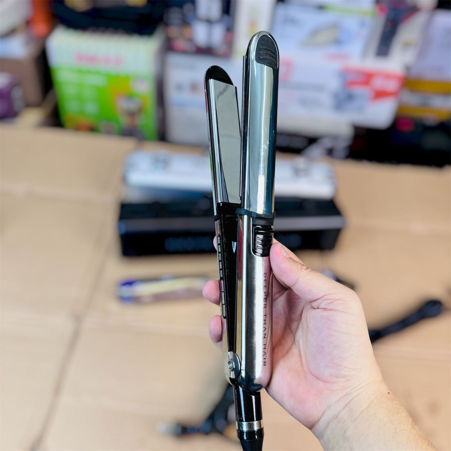Deep than hair professional hair straightner